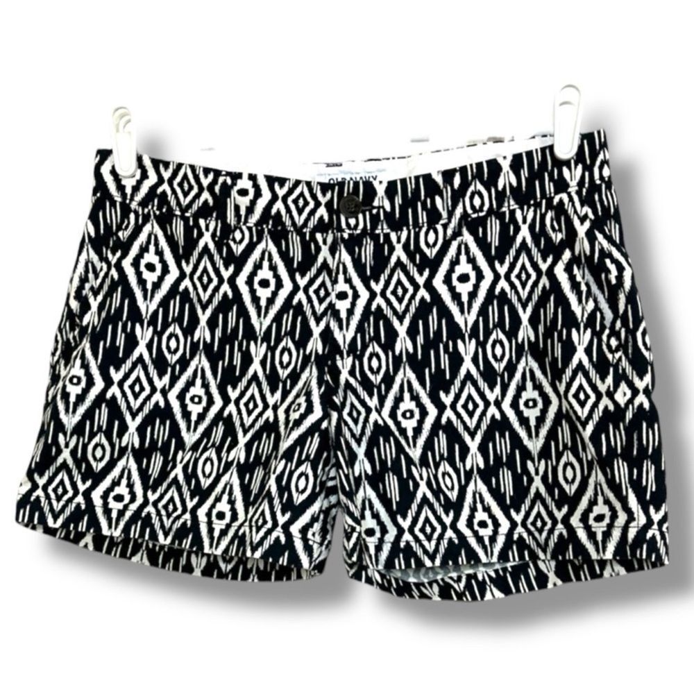 Old Navy Geometric Print Shorts Black White Ikat Womens Size 6 Tribal Boho